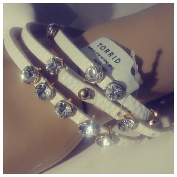 SOLD!!***Gorg Torrid Layered 💎 Gem Bracelet - Picture 8 of 8